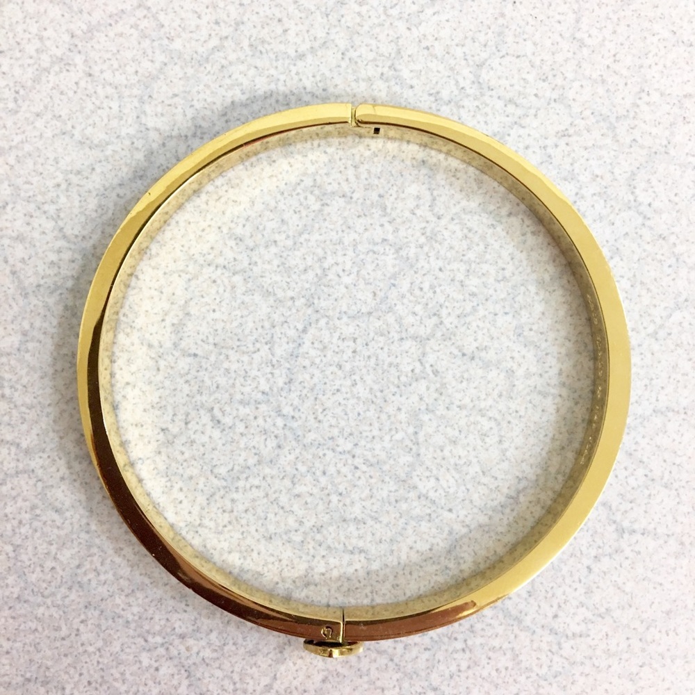Gorgeous  NWOT kate spade  enamel hinged bangle! - Picture 6 of 6